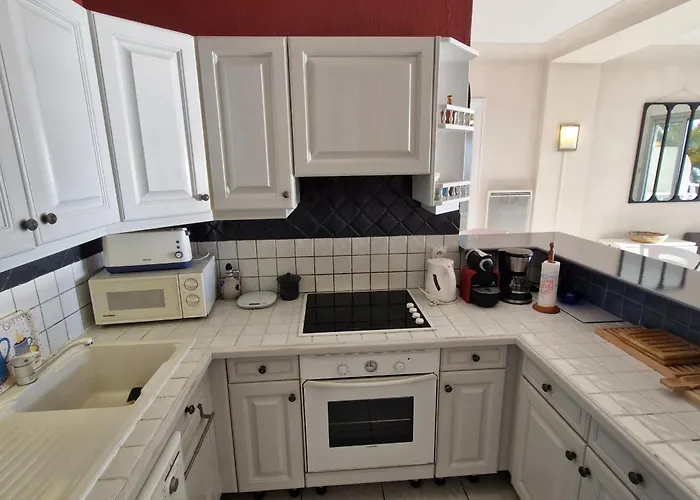 Apartmán 3 Pieces Climatise Avec Parking - - Fr-1-780-70