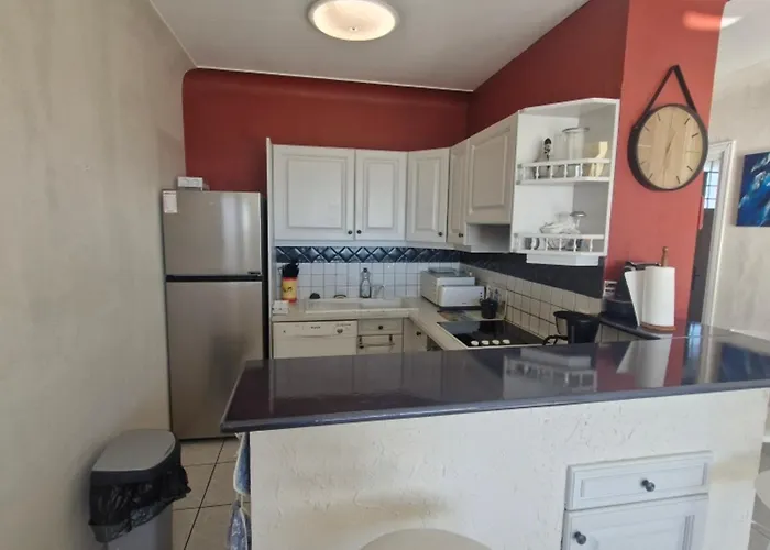 3 Pieces Climatise Avec Parking - - Fr-1-780-70 Appartement *