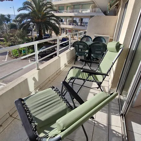 3 Pieces Climatise Avec Parking -