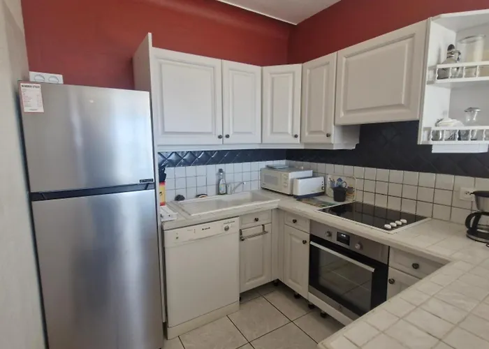 3 Pieces Climatise Avec Parking - - Fr-1-780-70 Sainte-Maxime